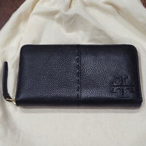 Tory Burch Black Leather Zip Wallet